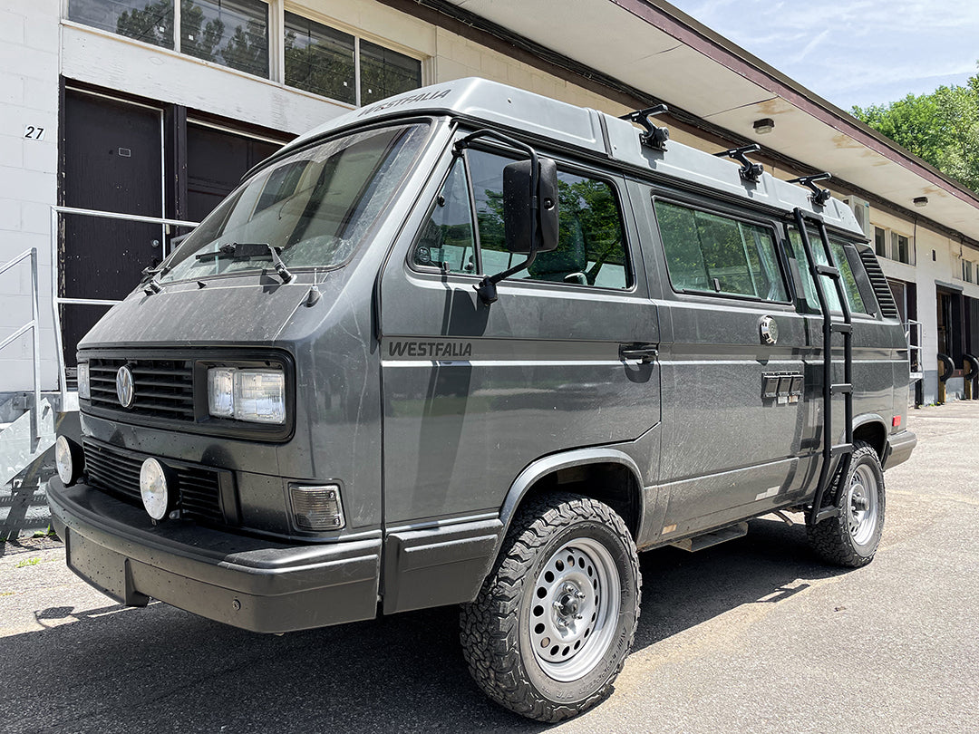 Volkswagen Vanagon T3 - T25 side ladder / Échelle latérale pour Vanagon T3 - T25 / Aluminium / Made in Canada