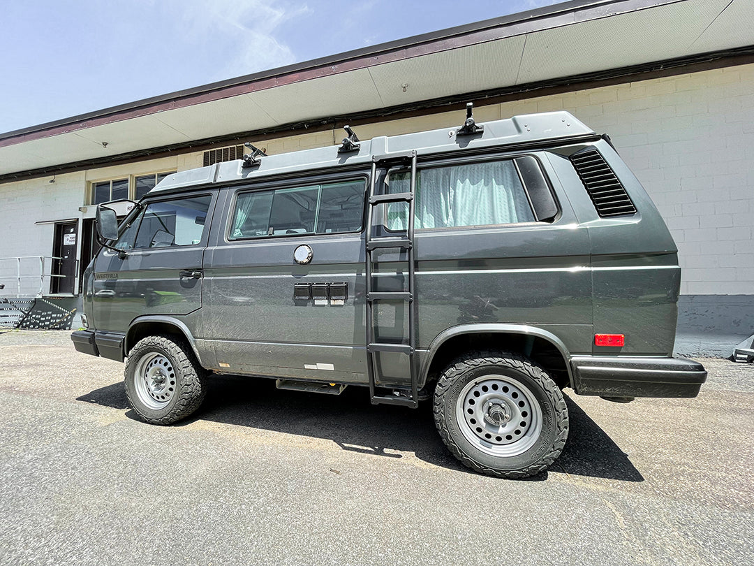 Volkswagen Vanagon T3 - T25 side ladder / Échelle latérale pour Vanagon T3 - T25 / Aluminium / Made in Canada