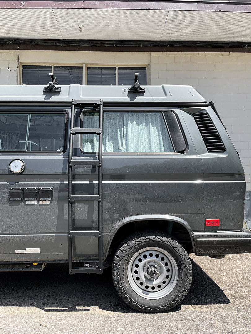 Volkswagen Vanagon T3 - T25 side ladder / Échelle latérale pour Vanagon T3 - T25 / Aluminium / Made in Canada